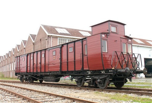 Tijdens de verbouwing van het Spoorwegmuseum verbleef de HSMD in de loods te Amersfoort. (Foto: Patrick Esseling, mei 2004 )
